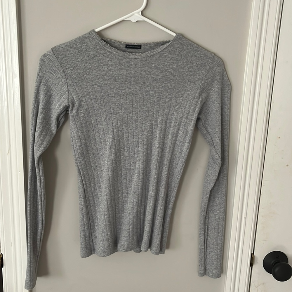 grey brandy melville long sleeve top